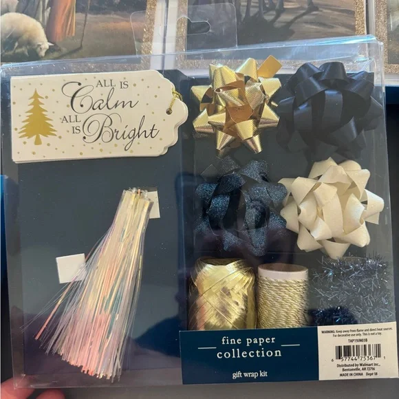 DaySpring Christmas Card Collection - Picture 6 of 6